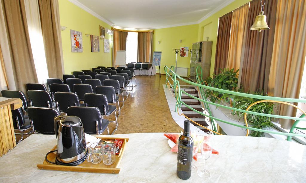 Irmeni Hotel Tbilisi Exterior photo