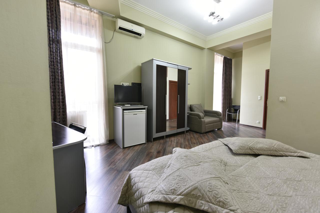 Irmeni Hotel Tbilisi Exterior photo