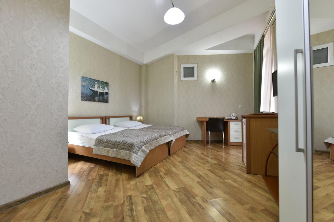 Irmeni Hotel Tbilisi Exterior photo