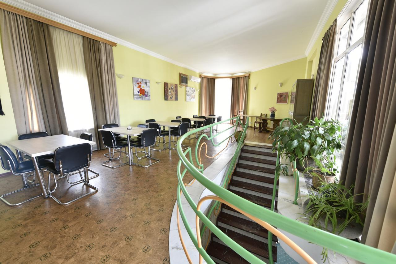 Irmeni Hotel Tbilisi Exterior photo
